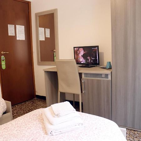 Albergo Locanda Diana Genua Buitenkant foto